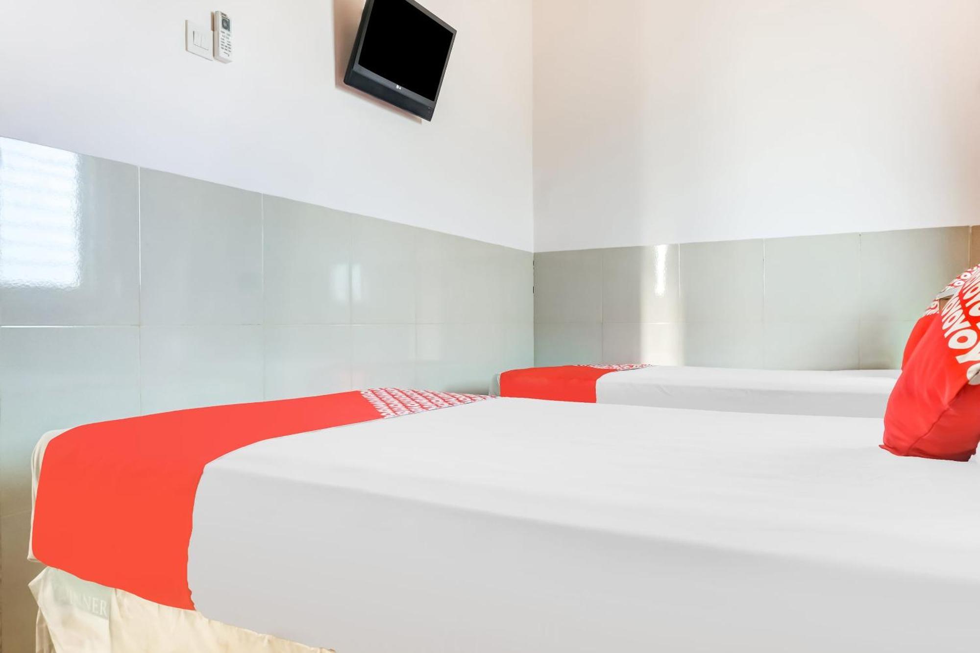 Hotel Oyo 91316 Hh Makassar